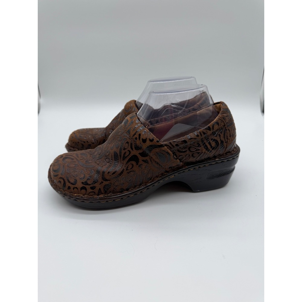 b.o.c. Born Concept Brown Embossed Paisley Leather Clogs Mules 8.5